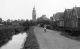 1936 Wietske op de fiets naar huis